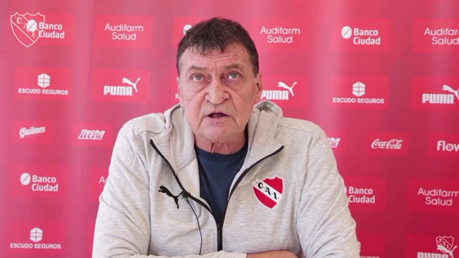 Julio César Falcioni deja de ser el director técnico de Independiente